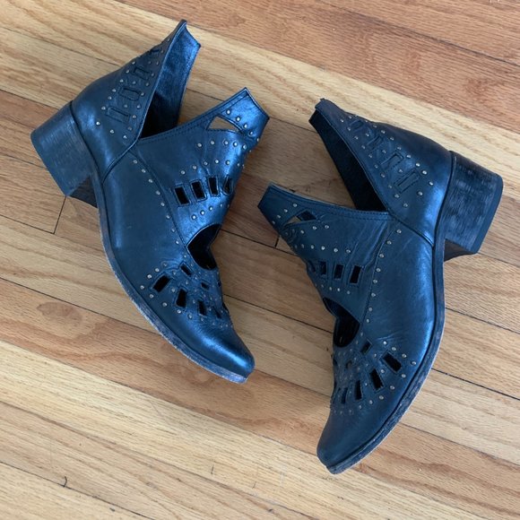 Sbicca Vintage Collection Ankle Booties 8 - Picture 3 of 5